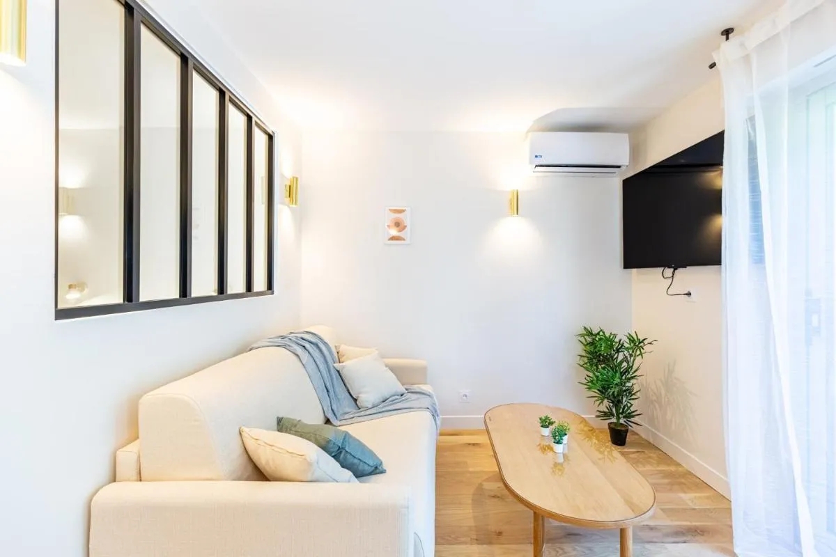 Image 3 of Lavie Maison Balneo garden flat