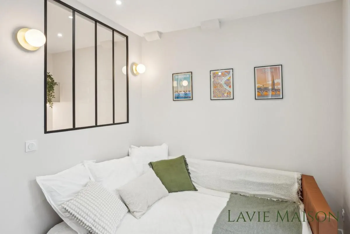 Image 4 of Lavie Maison Central & Hot Tub