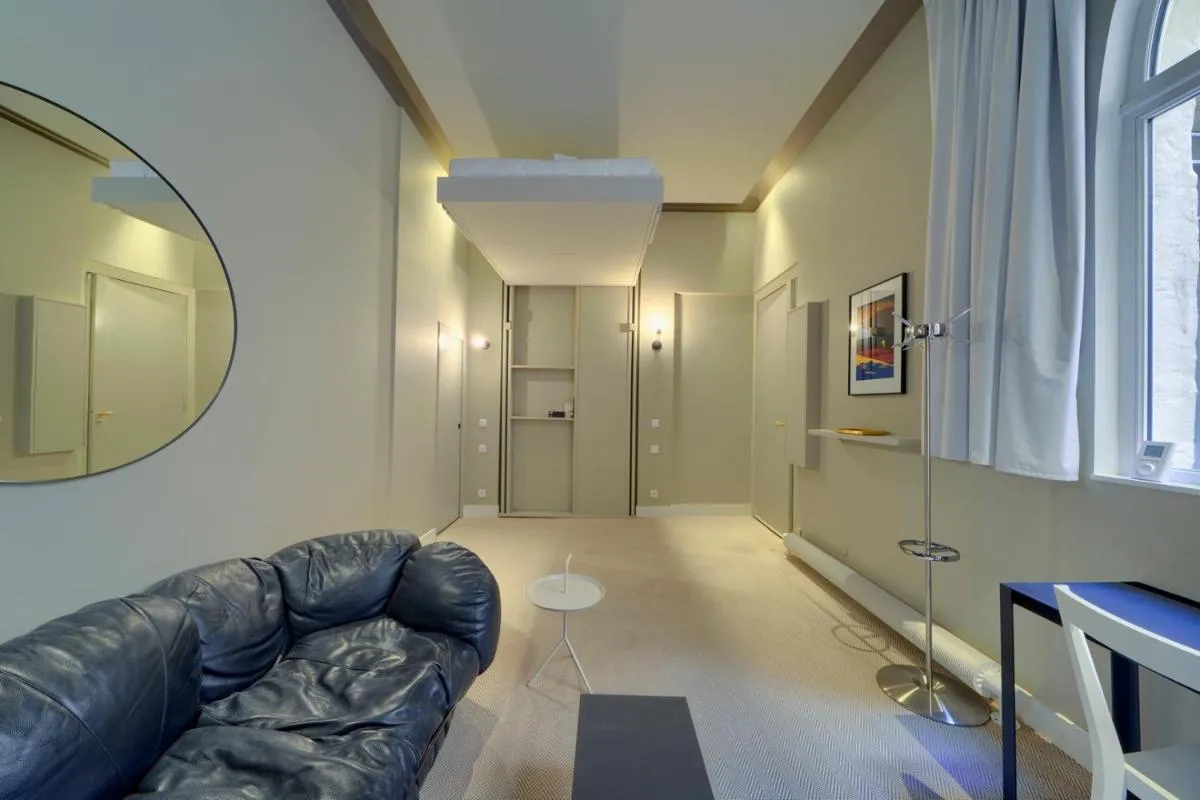 Image 6 of Le Nuage – Studio design à Triangle d’Or
