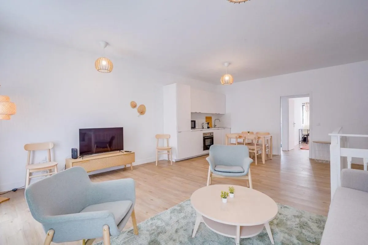 Image 1 of Le Rayon – Bel appt dans le centre de BDX