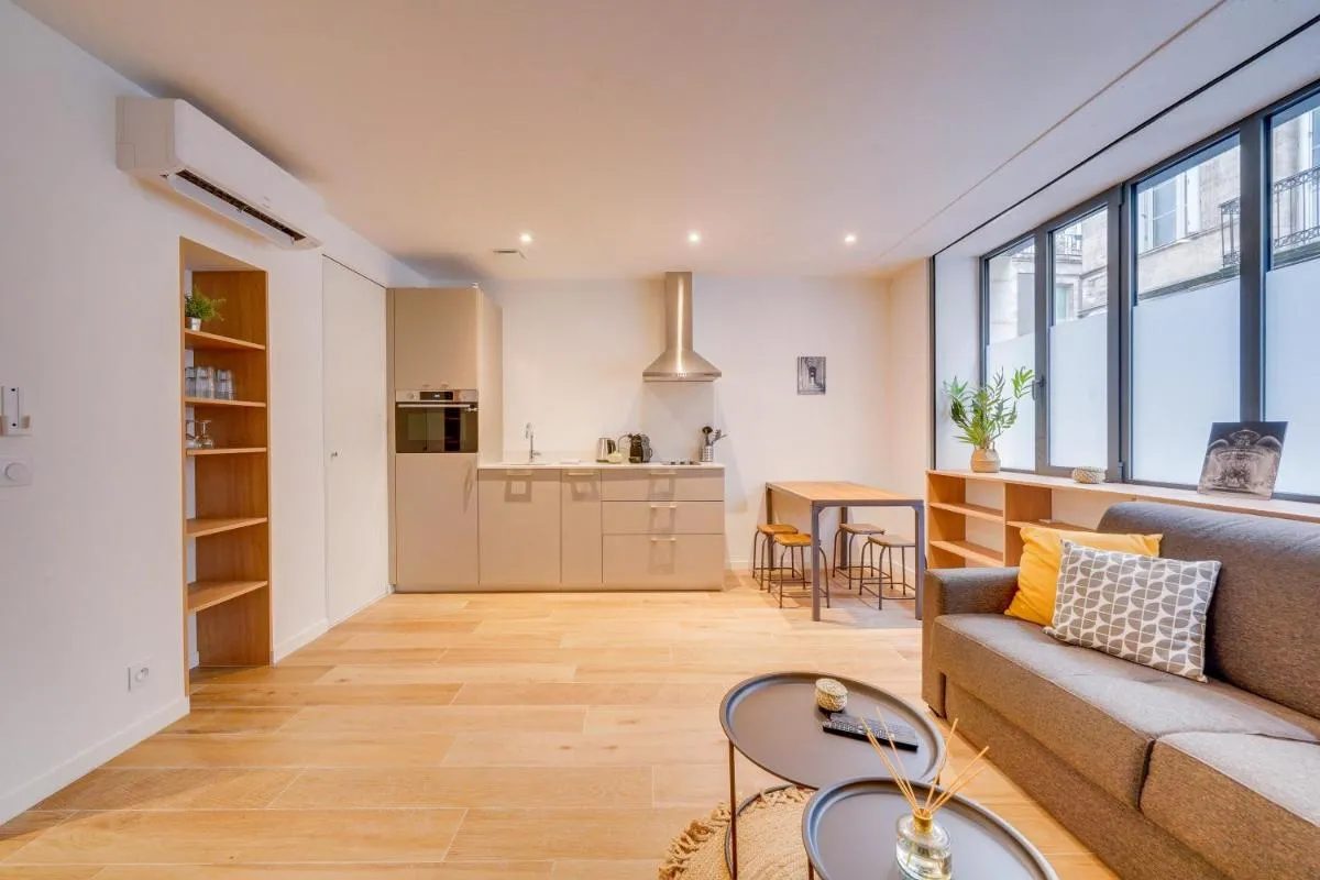 Image 1 of Les Capucines – Bel appt en centre-ville