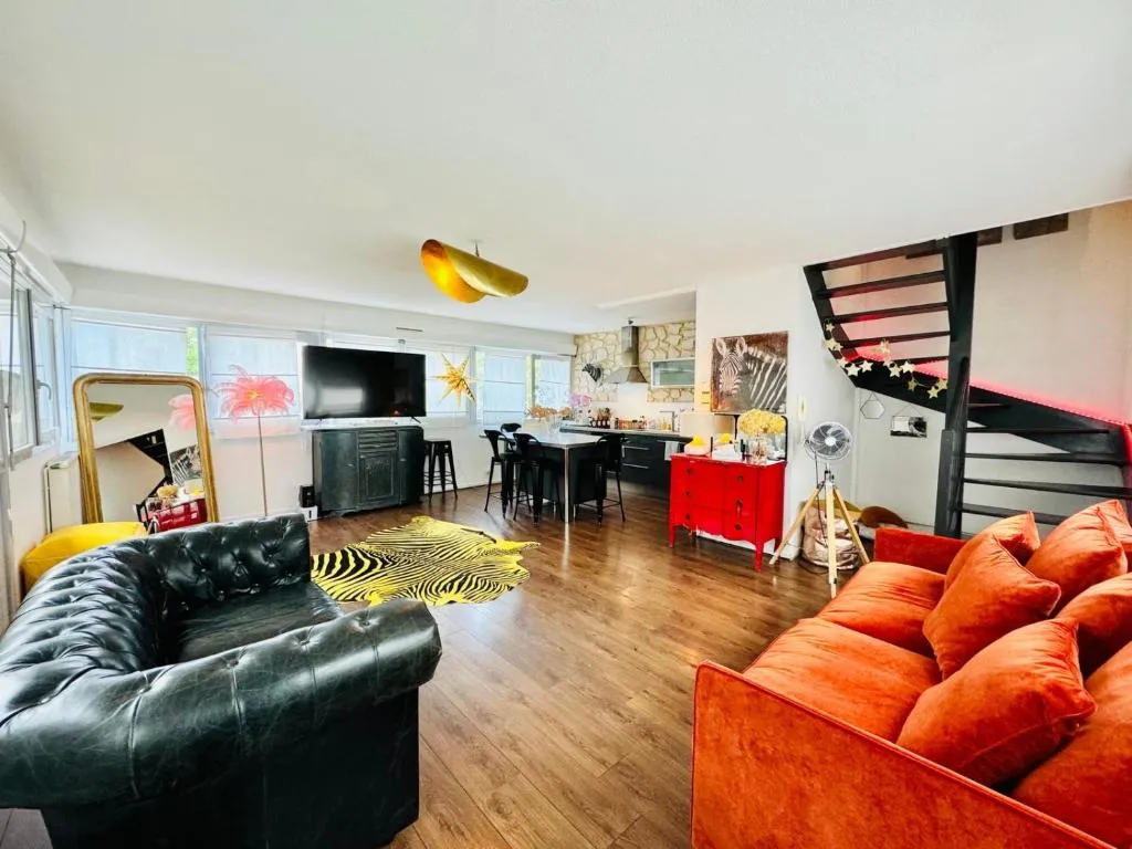 Image of Loft atypique13Om2 rooftop et patio couvert PKG dép tardif 13H
