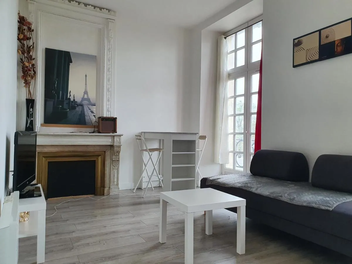 Image 1 of Logement Haussmannien Bordeaux