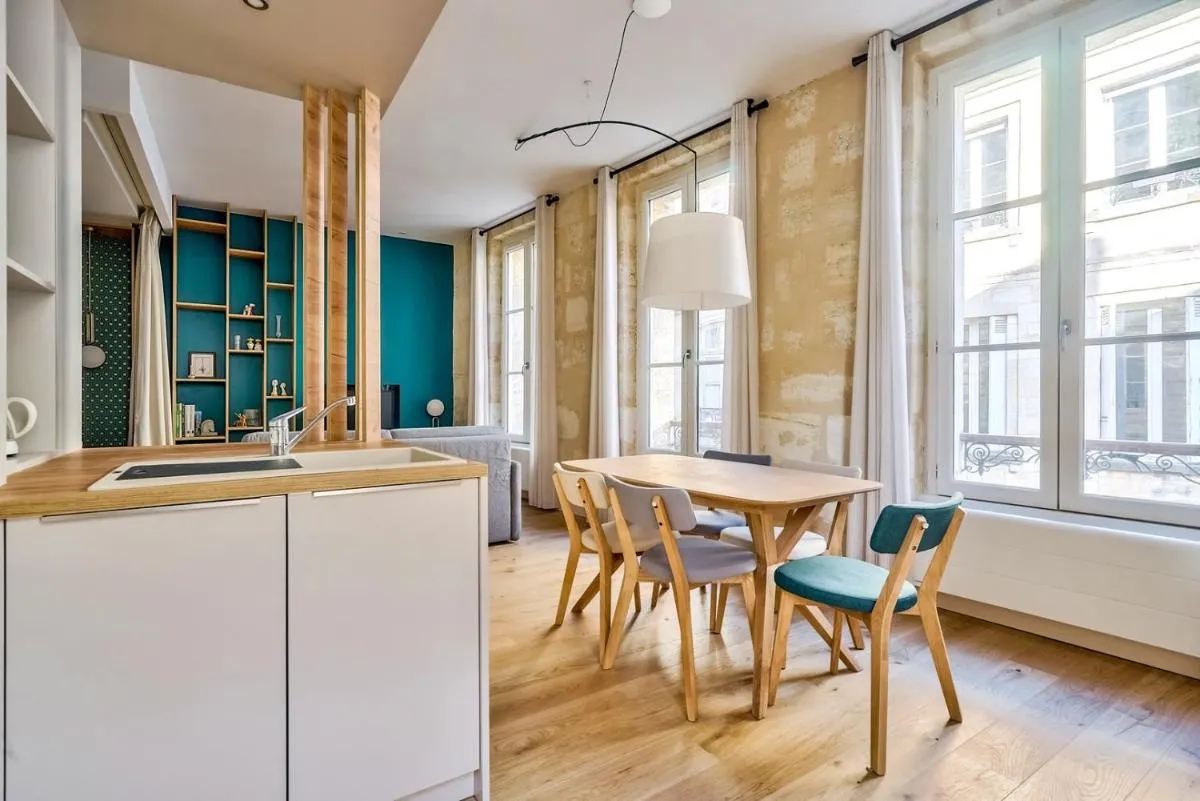 Image 1 of Lovely apartment central Bordeaux