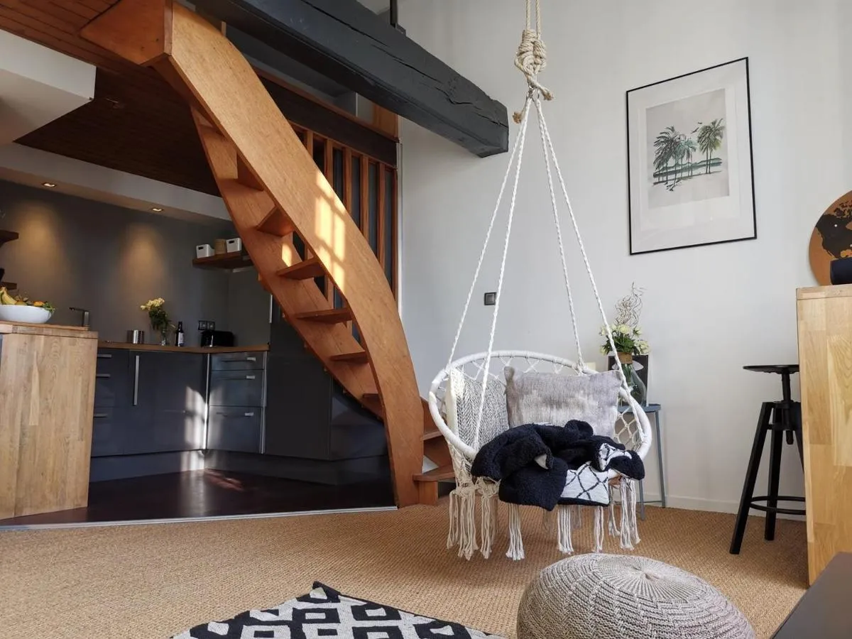 Image 3 of Lovely apartment dowtown