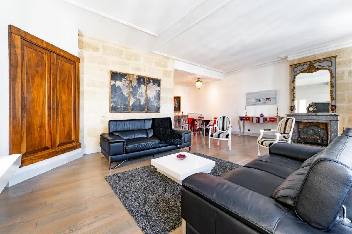 Image 5 of Magnifique Appartement – 160m2 – 3 Chambres – Centre de Bordeaux