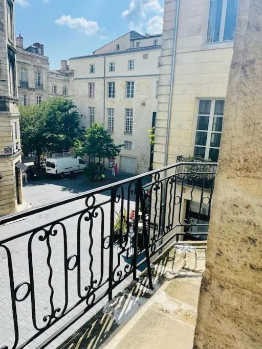 Image 4 of Magnifique Appartement Bordeaux centre historique