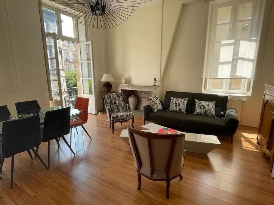 Image of Magnifique Appartement Bordeaux centre historique