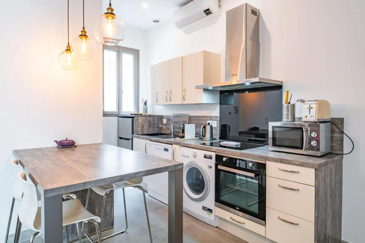 Image 5 of Magnifique Appartement avec climatisation en Hyper Centre de Bordeaux