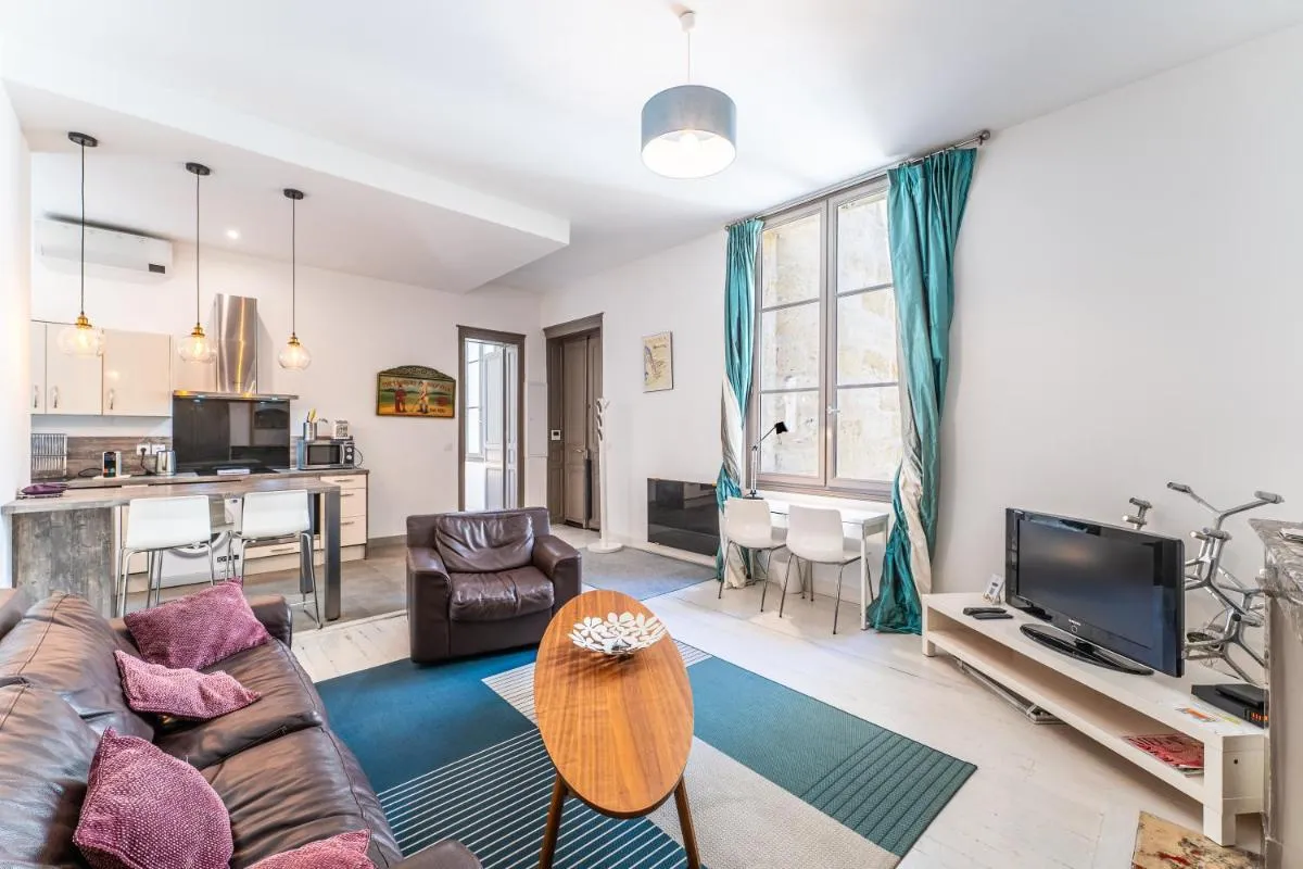 Image 4 of Magnifique Appartement avec climatisation en Hyper Centre de Bordeaux