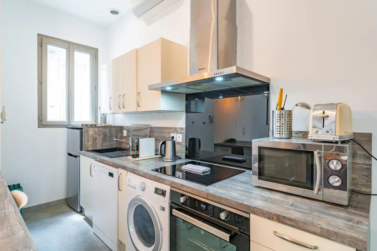 Image 2 of Magnifique Appartement avec climatisation en Hyper Centre de Bordeaux