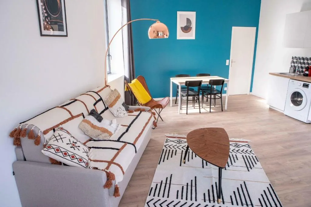 Image of Modern Air Conditioned Apartment