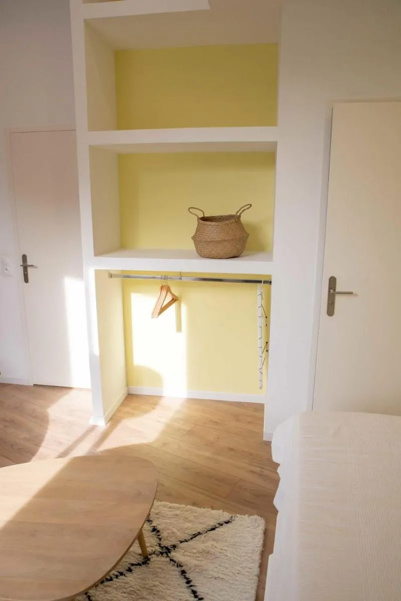 Image 4 of Modern Studio With AC