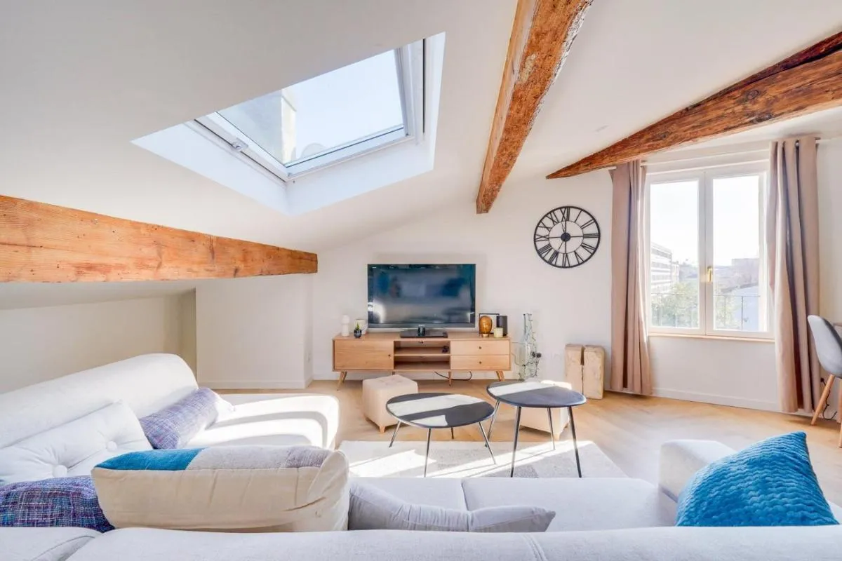 Image 6 of Nice renovated apartment Bordeaux