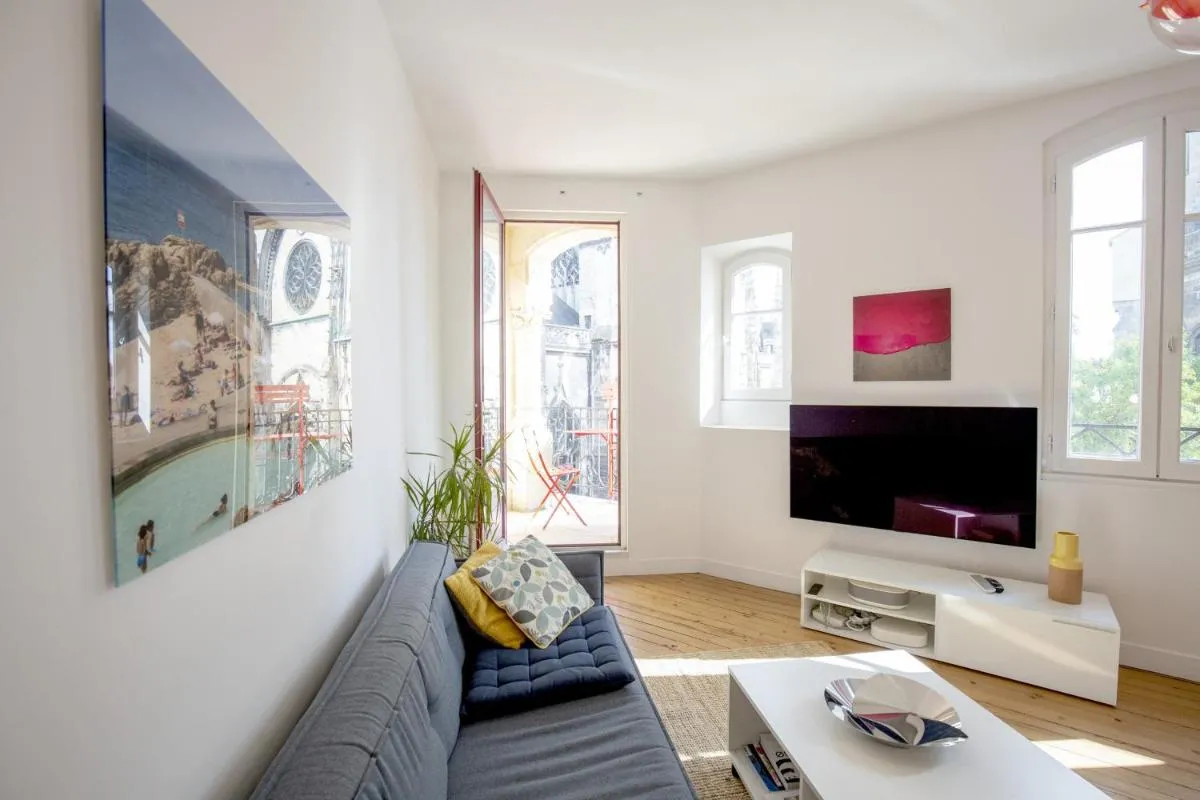Image 3 of Place Saint Michel Apartment