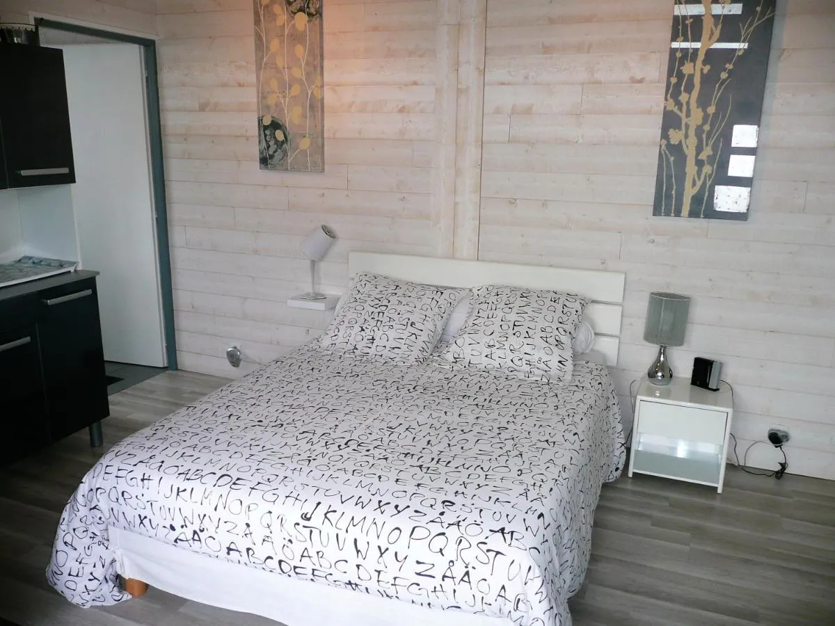 Image 1 of Studio BORDEAUX ST AUGUSTIN