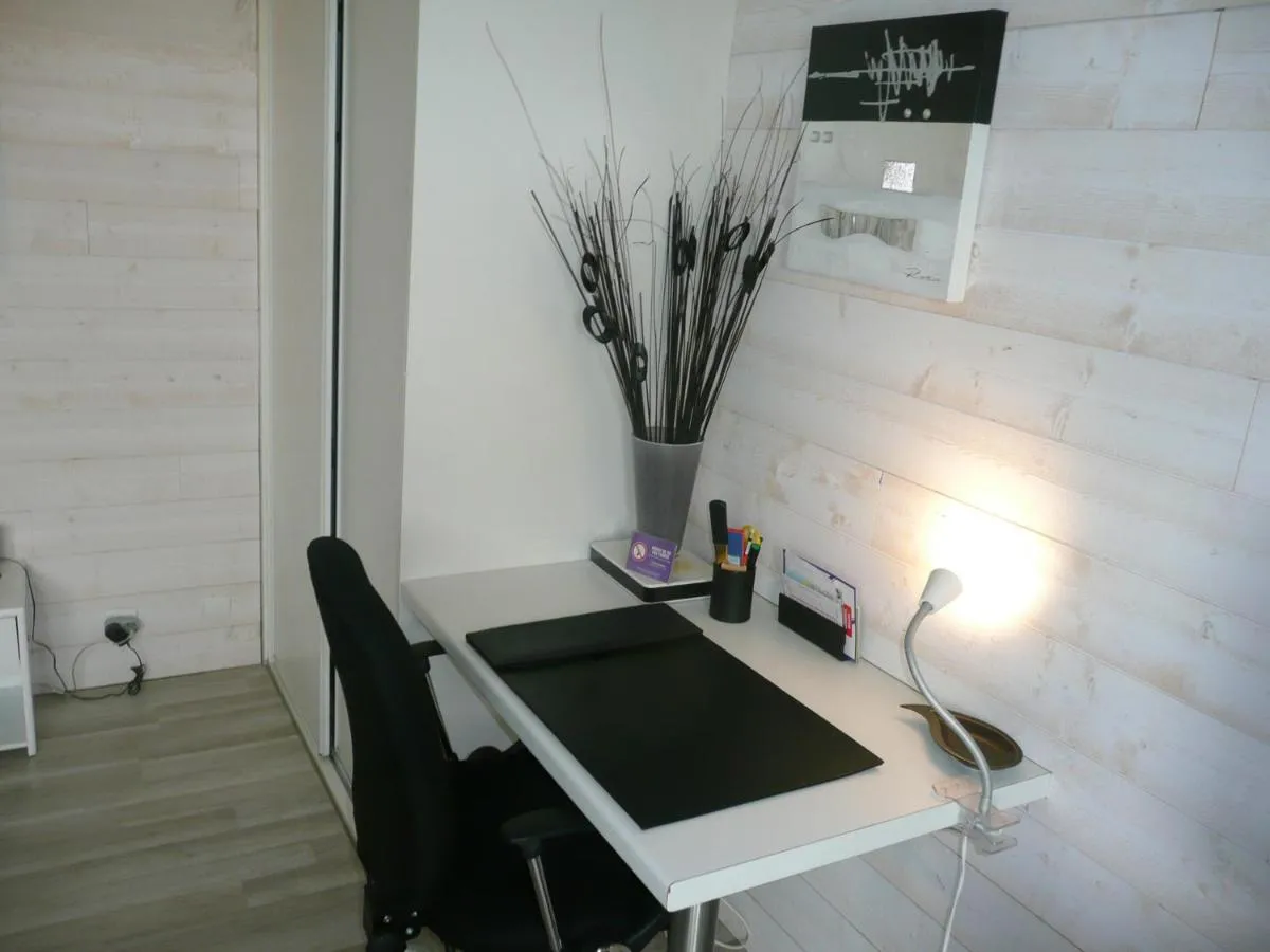 Image 4 of Studio BORDEAUX ST AUGUSTIN