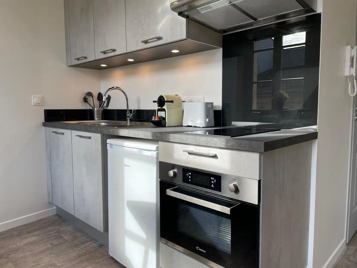 Image 6 of Studio lumineux avec Climatisation pour 2 Personnes