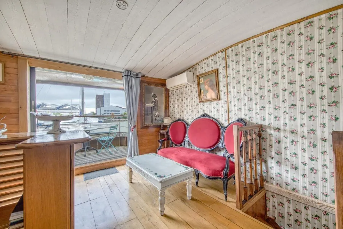 Image 1 of Suite 1900