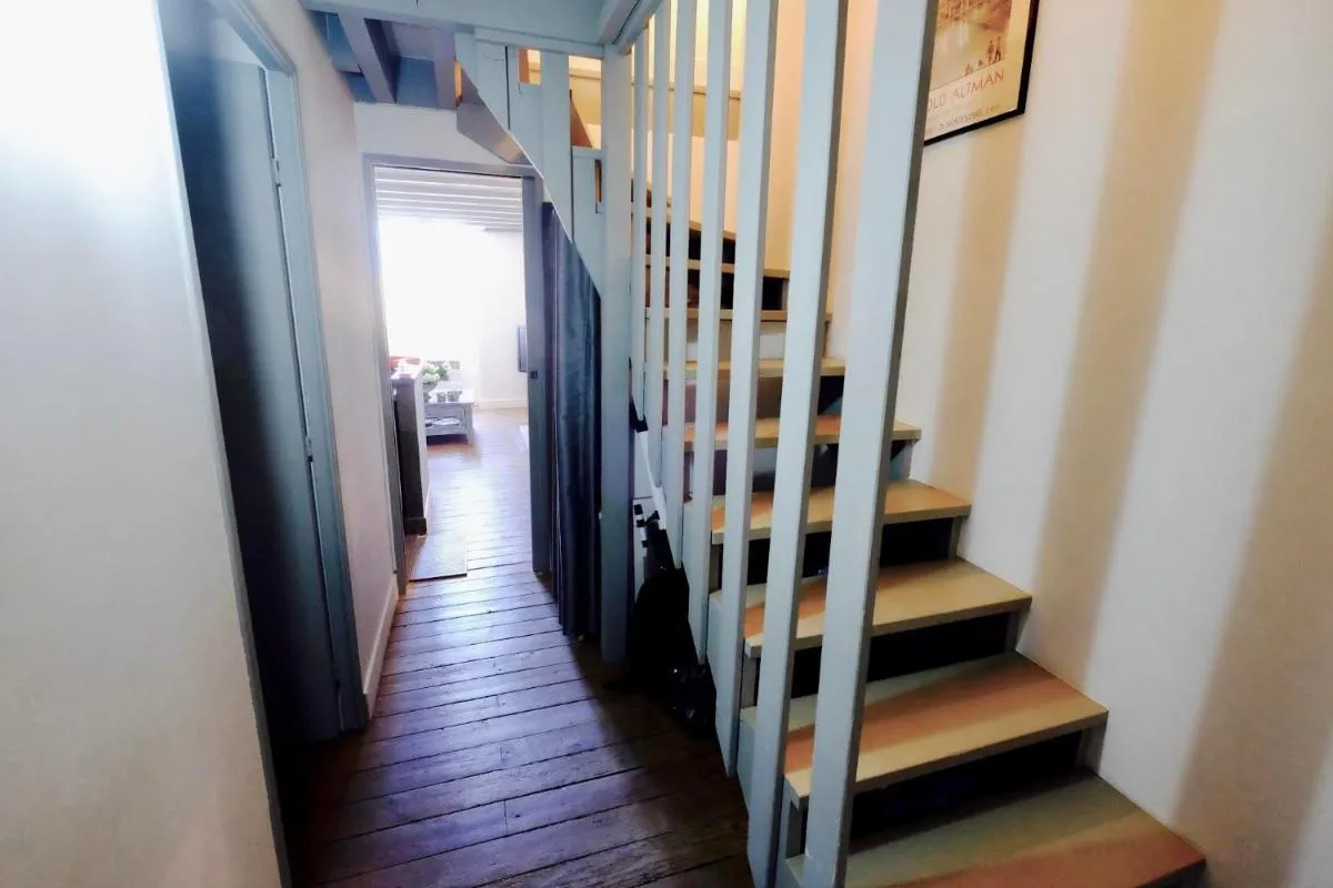 Image 5 of Superbe T3 duplex parking privé gratuit sur place