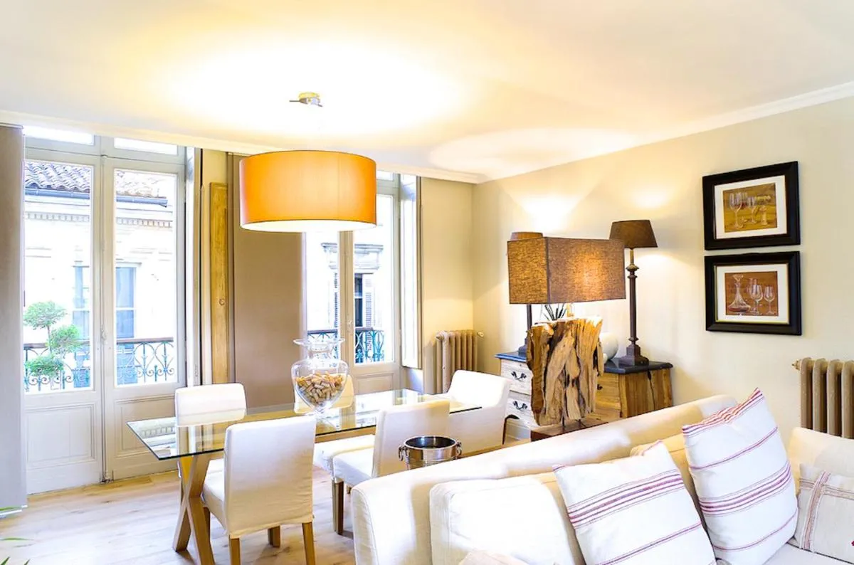 Image 1 of Turenne – Appartement 1 chambre proche du Jardin Public