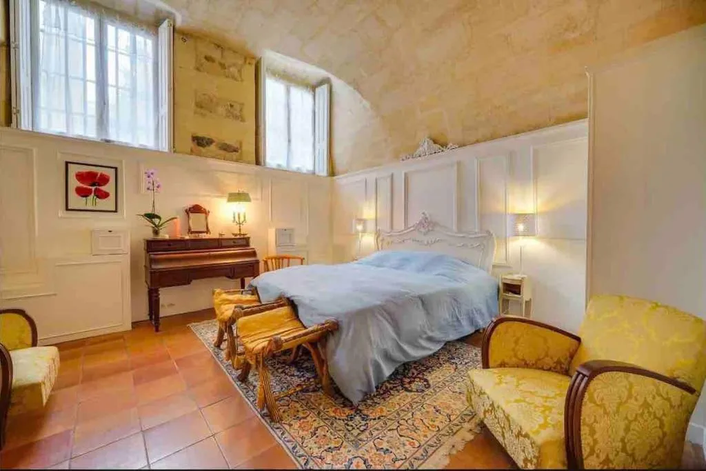 Image 2 of Villa Place St Pierre – Bordeaux Centre – 4 pers