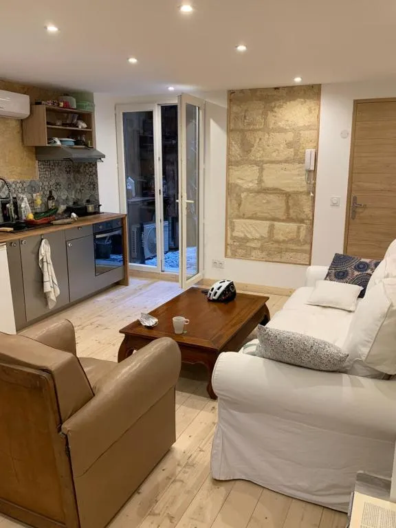 Image of appartement cosy avec climatisation et patio centre historique de Bordeaux