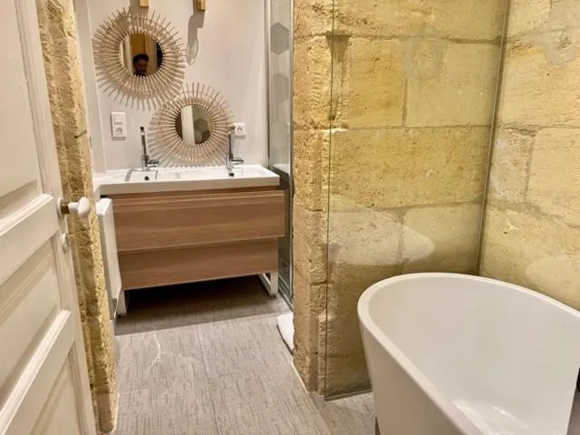 Image 2 of l’Appartement Grand Théatre