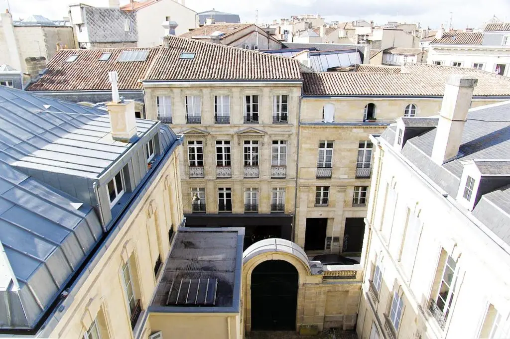 Image 5 of 444 Tourny – Localisation exceptionnelle 2 chambres avec ascenseur et Parking