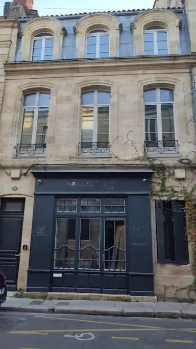 Image 5 of Apartment in the heart of the Chartrons