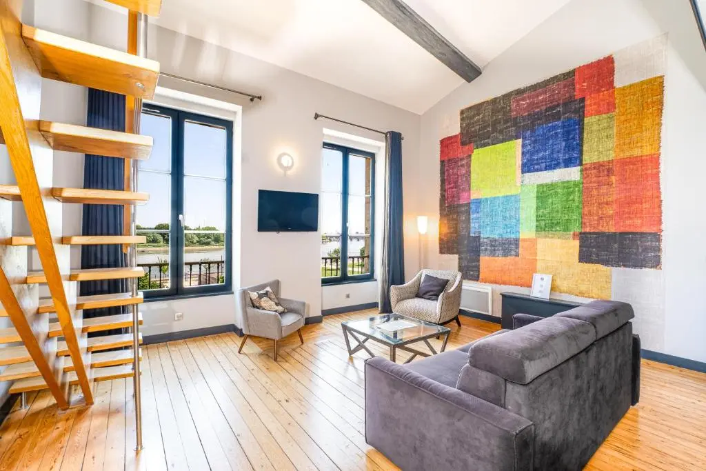 Image of Appartement Climatisé 3 Chambres Vue Garonne