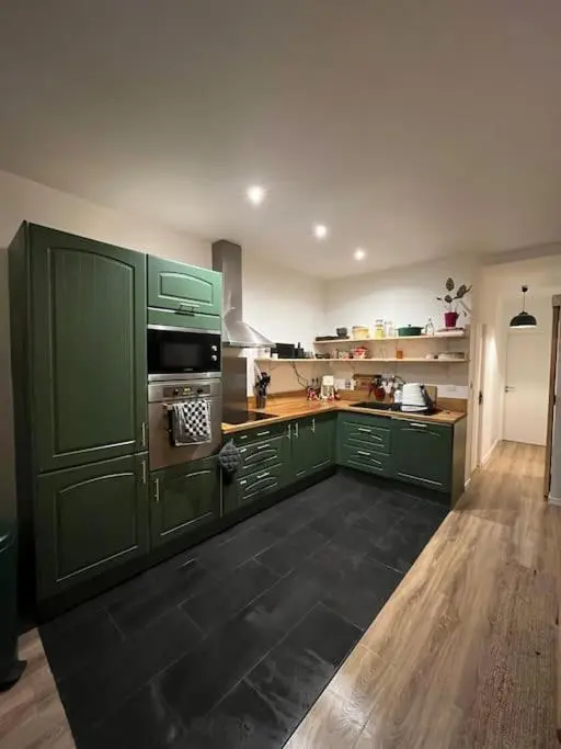 Image 4 of Appartement avec cour