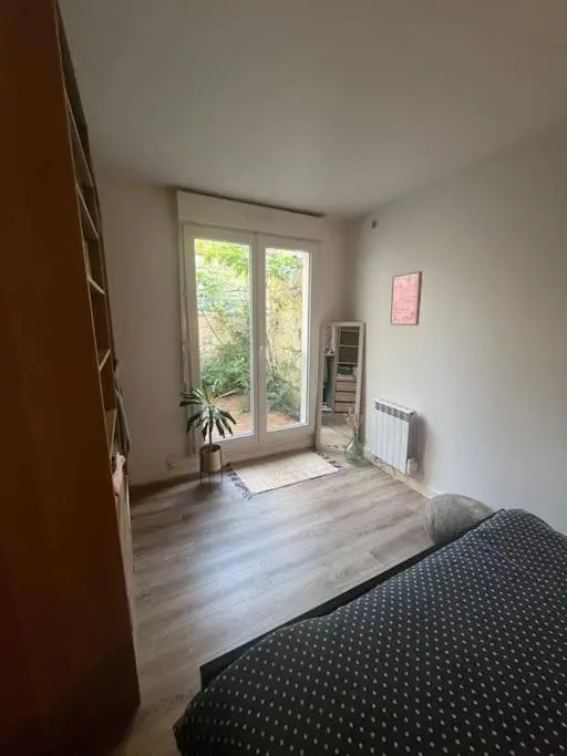 Image 6 of Appartement avec cour