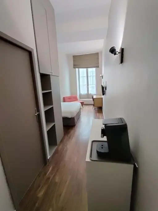 Image 3 of Appartement quartier Chartrons étage 1