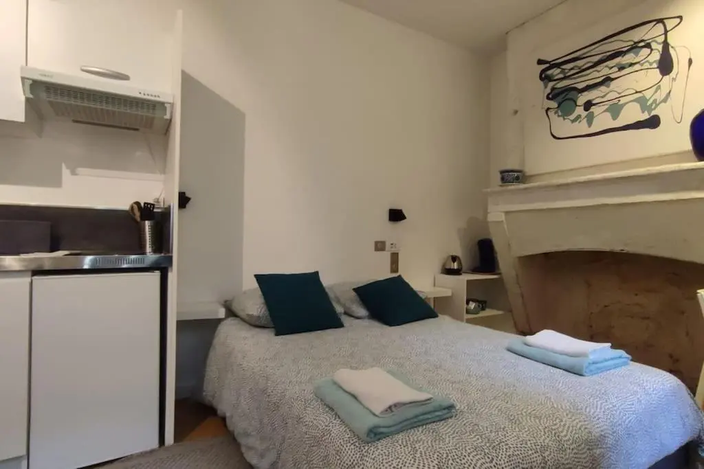 Image 6 of Appartements avec balcon au coeur des Chartrons