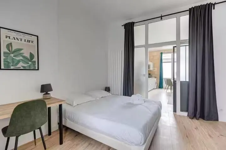 Image 1 of Beautiful apartment Bordeaux Tram D Croix de Seguey