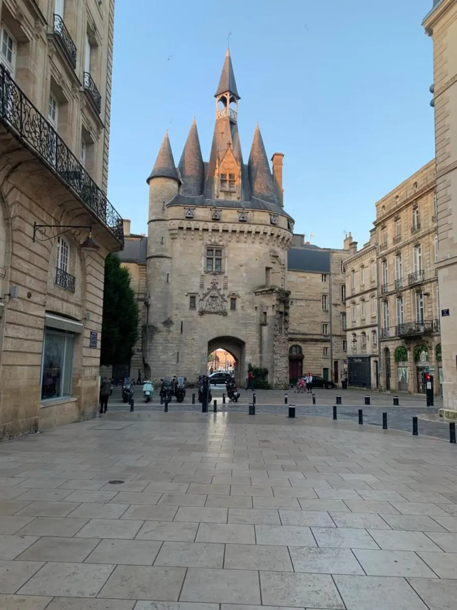Image 5 of Bel appartement rénové – Place du Palais avec Parking