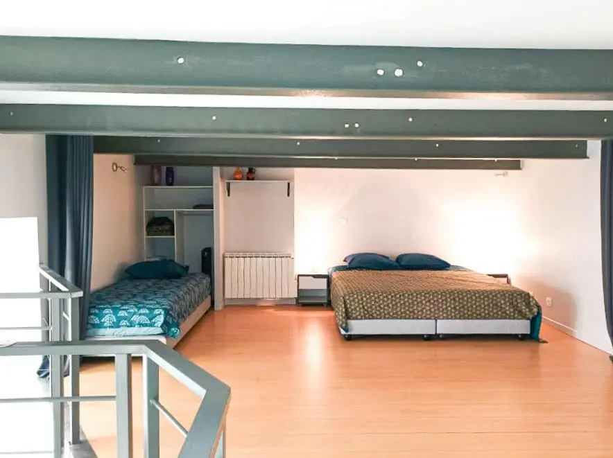 Image of Bordeaux historic center Charming Duplex 5 travelers