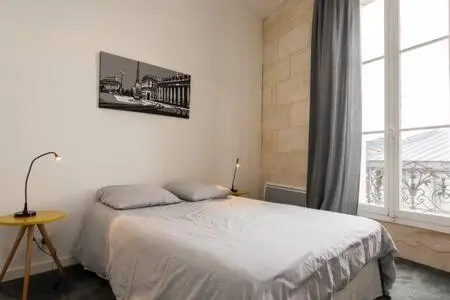 Image 1 of Charmant T2 Place de Lerme