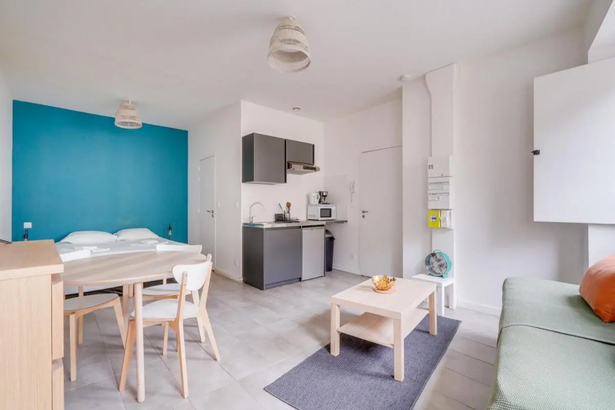 Image 2 of Charmant studio à Bordeaux