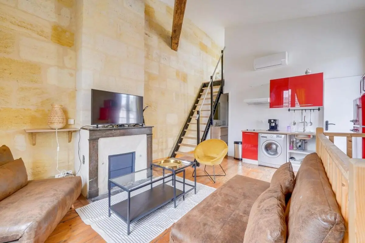 Image 5 of Cozy duplex – Heart of Chartrons
