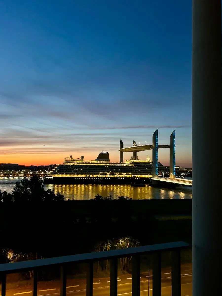 Image 3 of Exceptional panoramic view