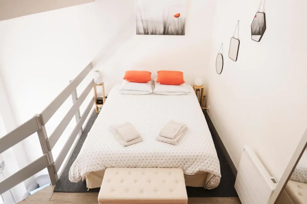 Image 1 of La Suite aquitaine