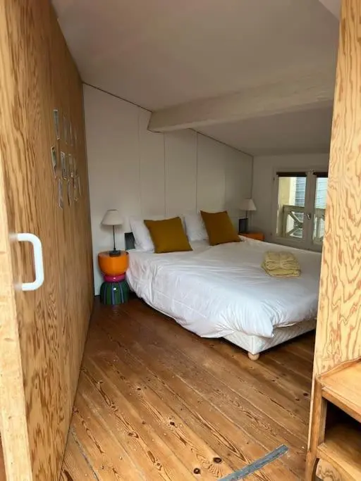 Image 5 of Lovely cosy flat