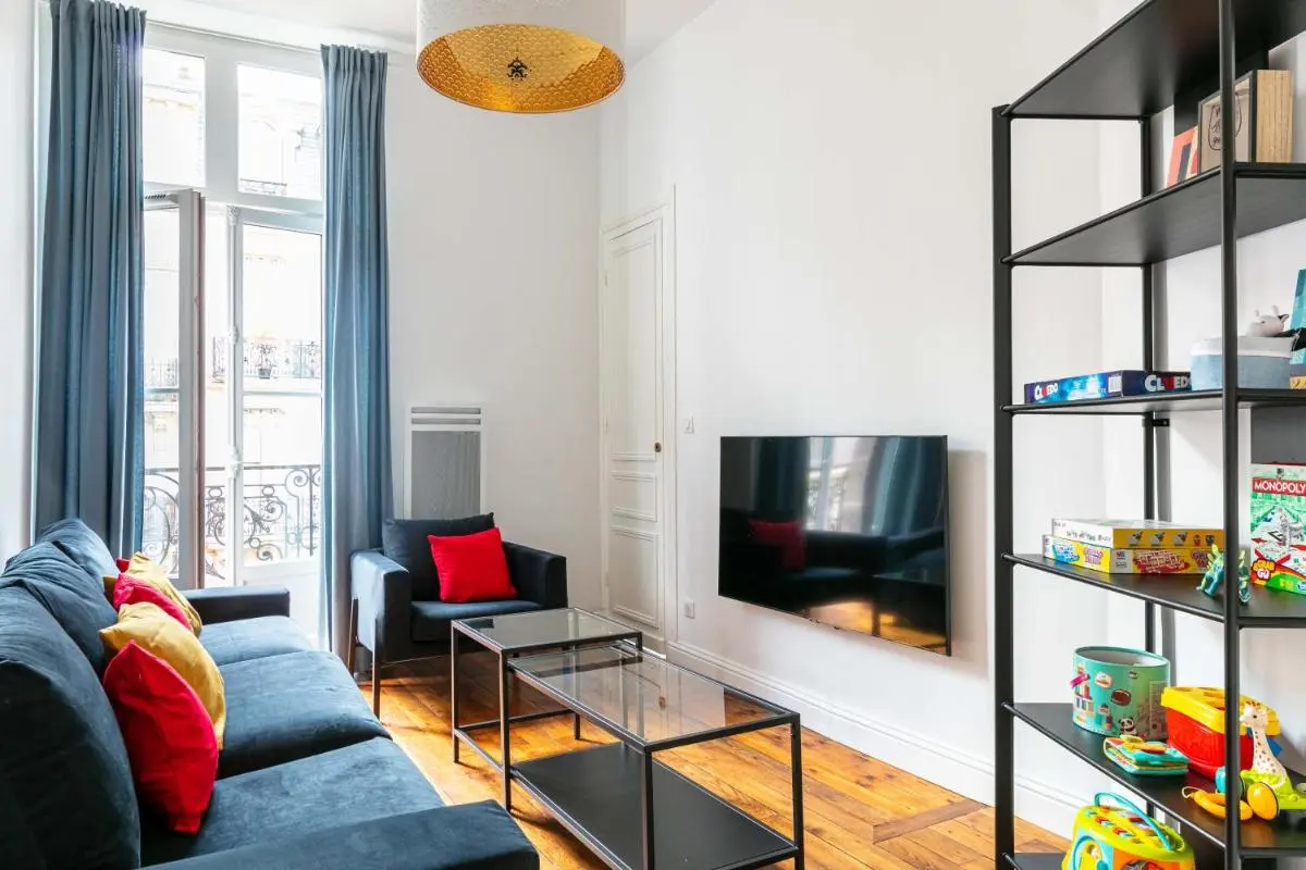 Image 3 of Madeleine’s Top Rated 8 Traveller City Center Bordeaux Appartments