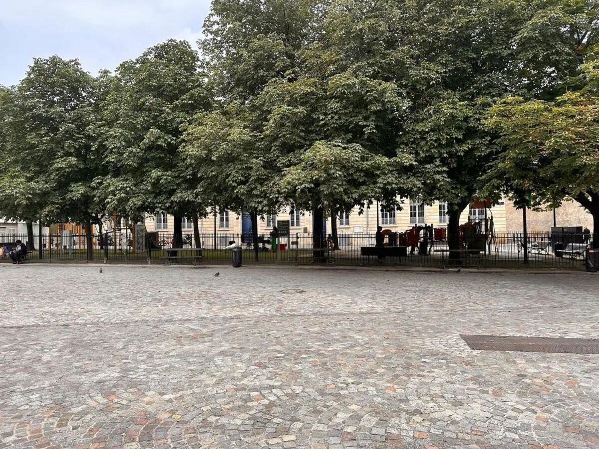 Image 5 of Origamix Bordeaux center and garage