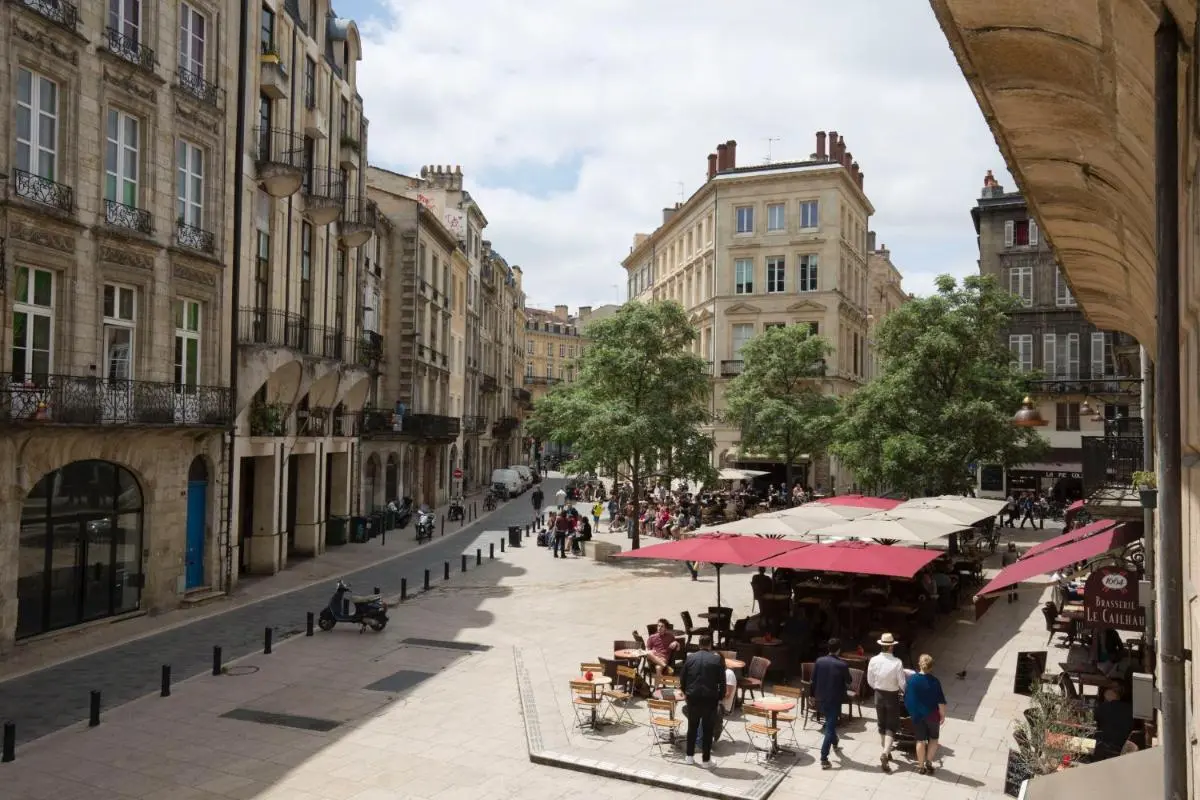Image 5 of Place du Palais