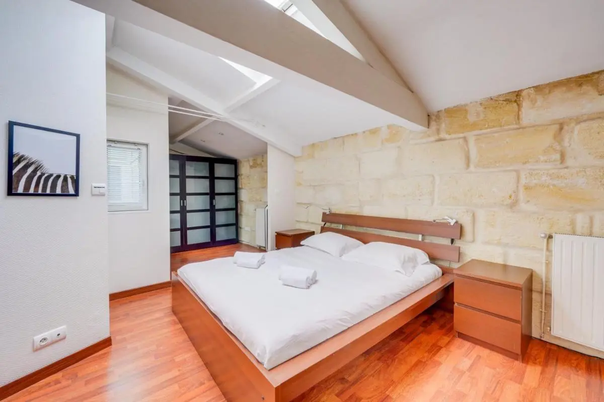 Image 2 of Spacious, quiet flat in the heart of Bordeaux