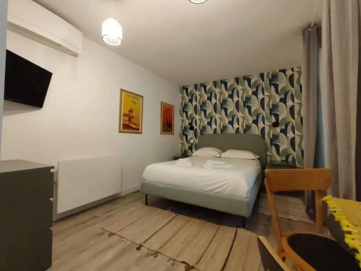 Image 6 of Studio sur patio au coeur des Chartrons