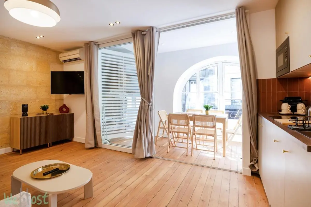 Image 3 of Sublime 2-bedroom apartment – Historical center